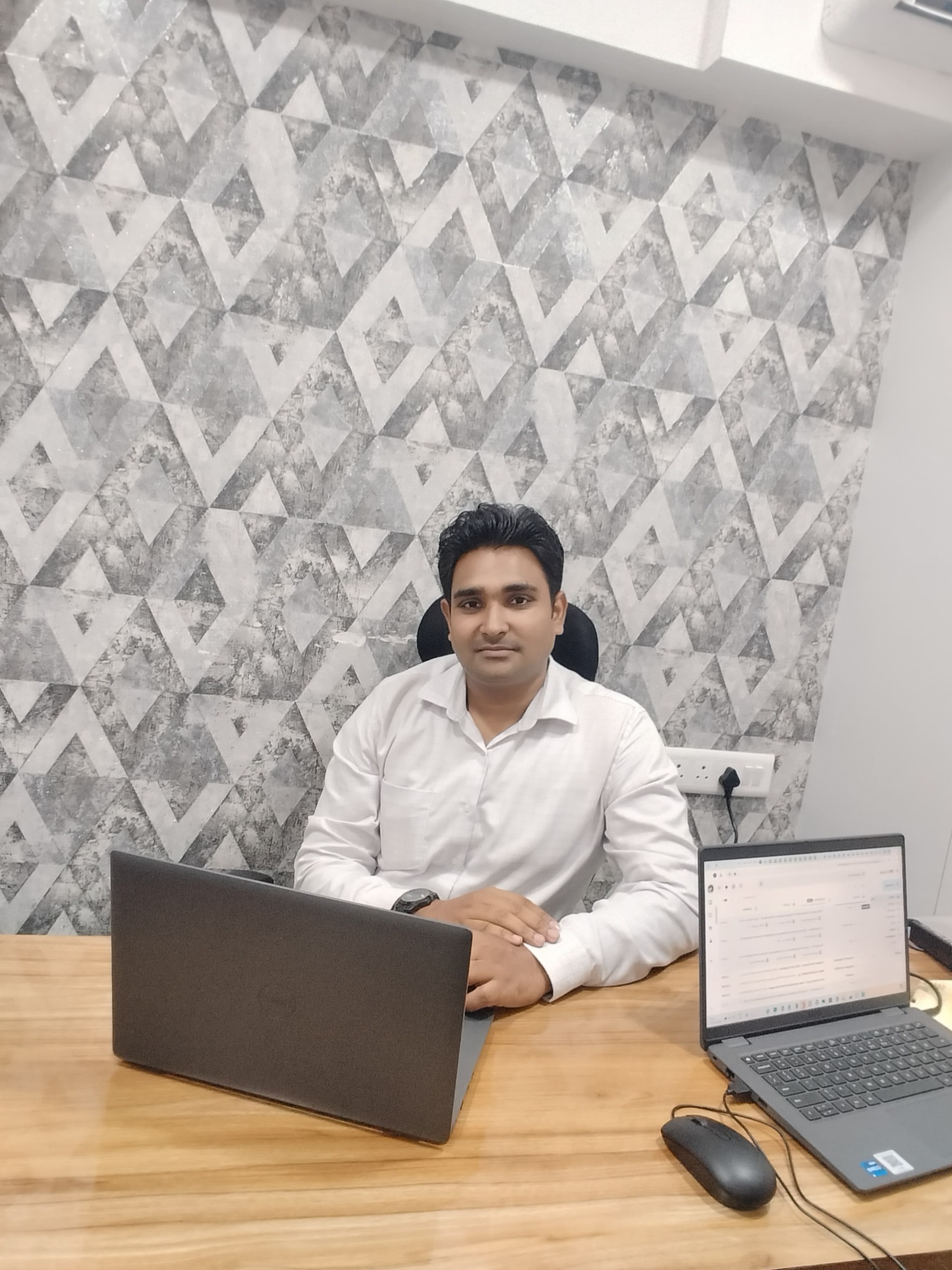 Dr. Santosh Ramagya Mallah